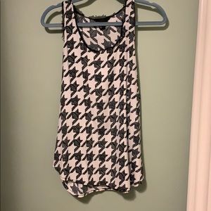 H&M Large Houndstooth Black and White Tank Top
